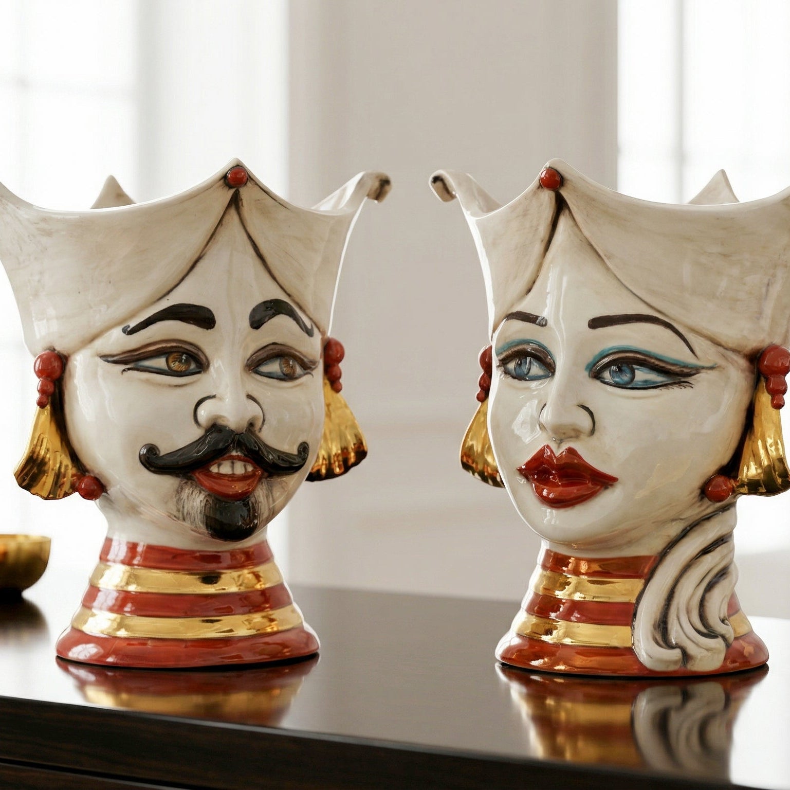 Testa di Moro Aisha, Madreperla Antichizzato Oro e Lustri. Ceramiche Sofia, Caltagirone