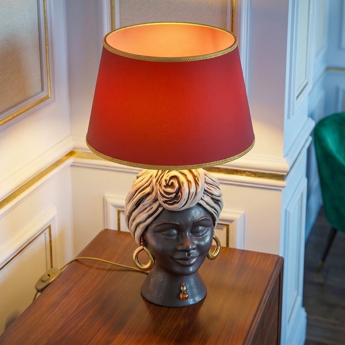 Lume a Testa Sognia h 63 cm (ceramica h 40 cm, Paralume in Tessuto Ø 40 cm) - Madreperla Antichizzato Oro e Lustri, Viso Opaco