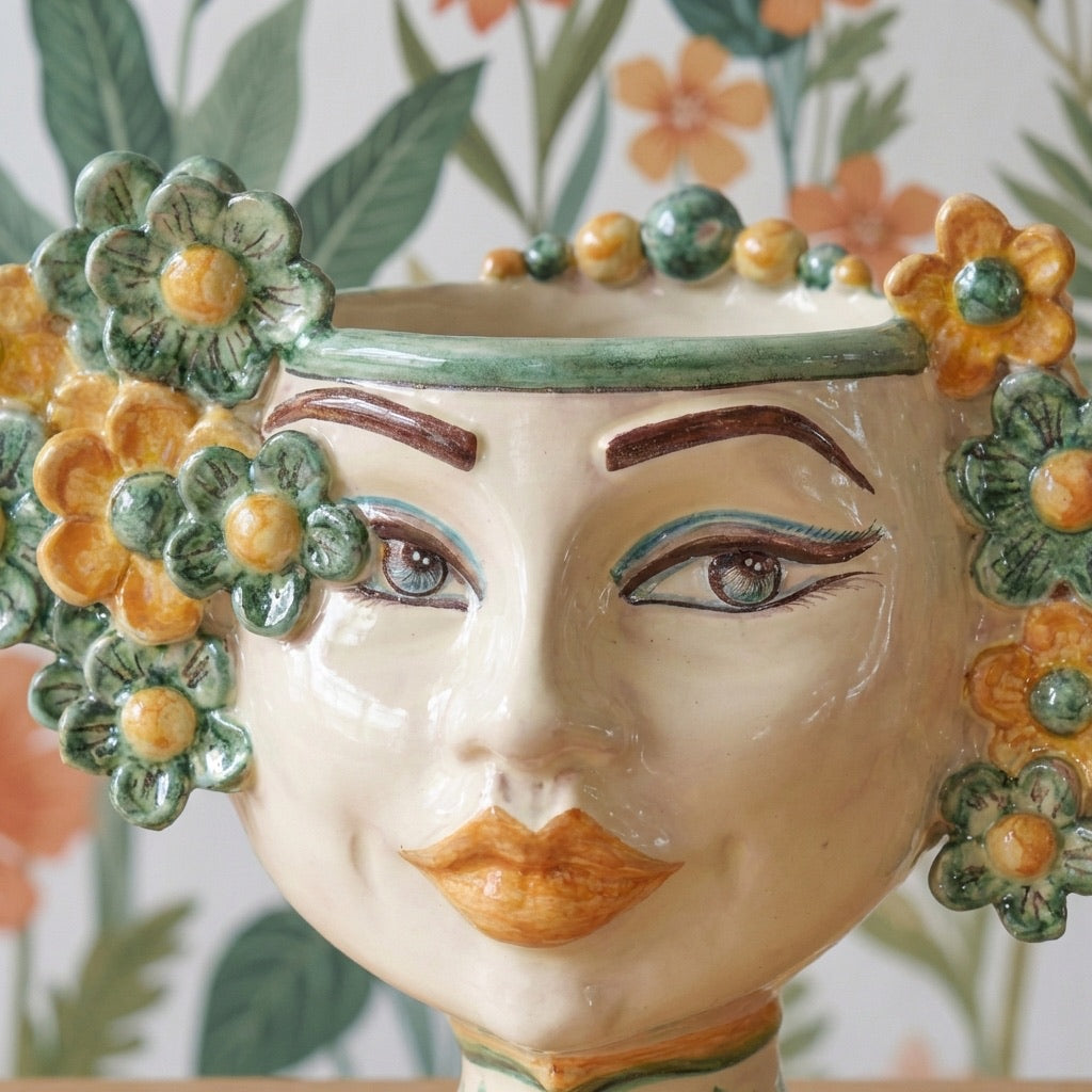 Moor's Head with Flowers h 20 cm, Green and Orange